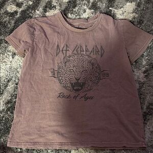 Graphic Tee - DEF LEPPARD